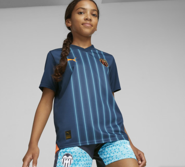 Áo đấu Valencia 2024