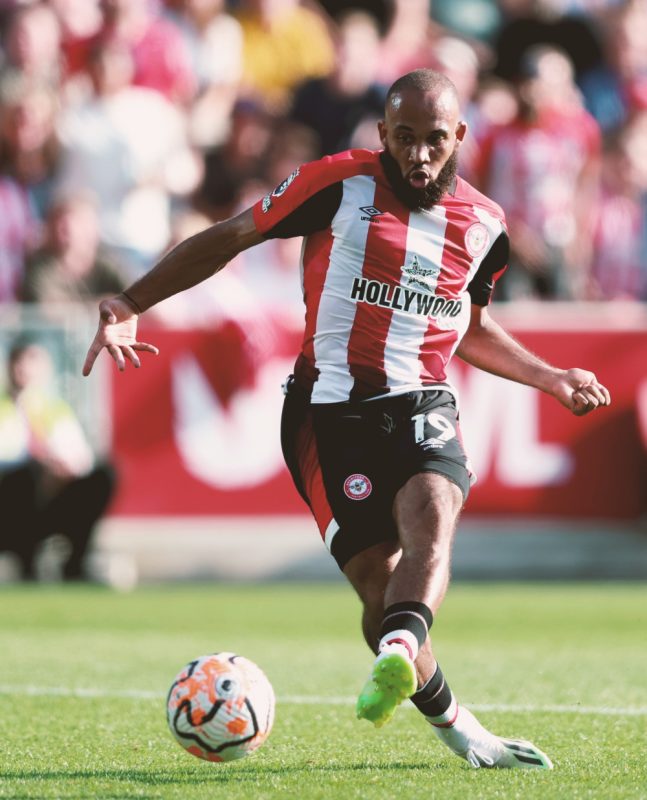 Áo đấu clb Brentford 2024